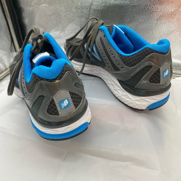 Women’s New Balance Gray and Blue Running Shoes - Picture 4 of 7